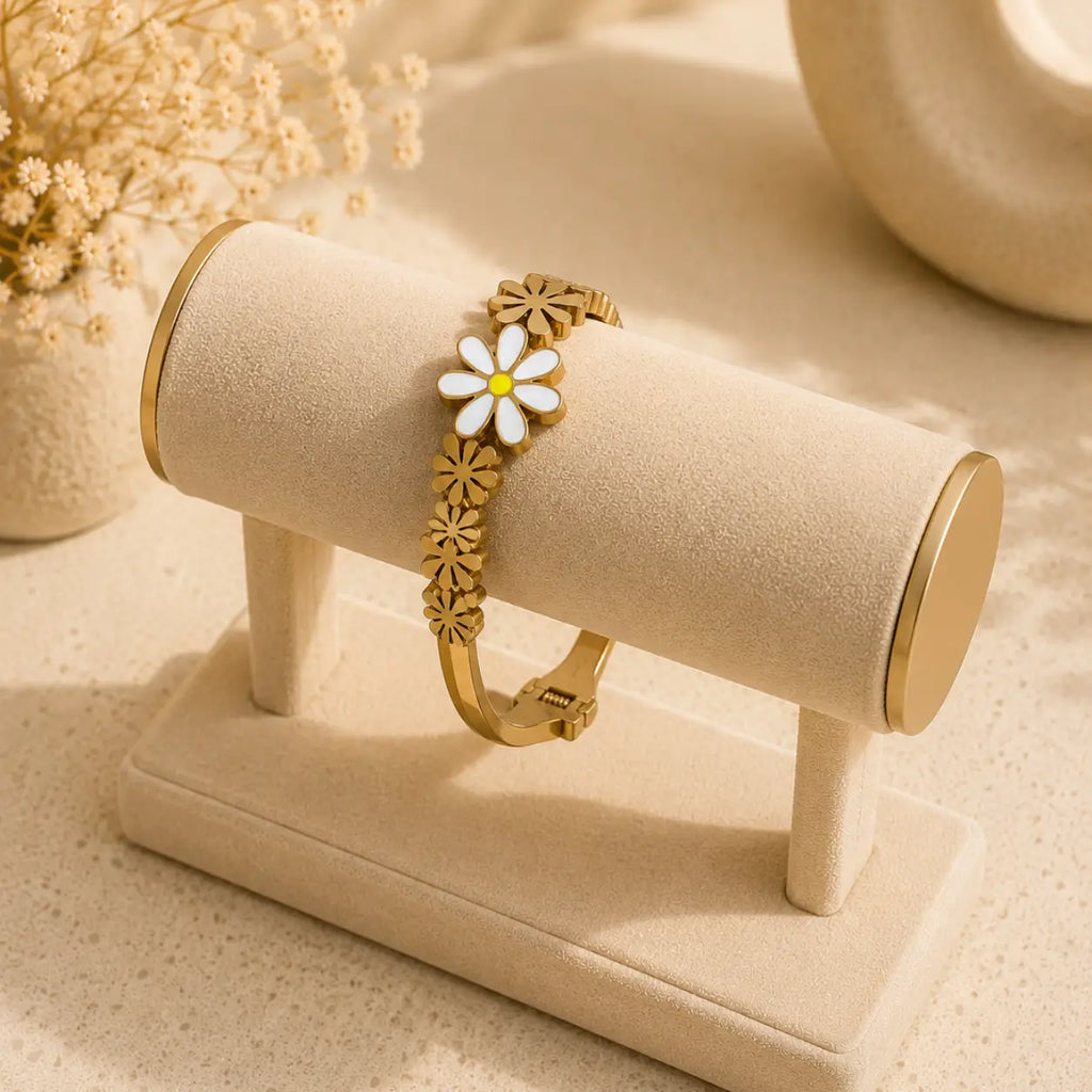 Golden Daisy Bloom Bracelet